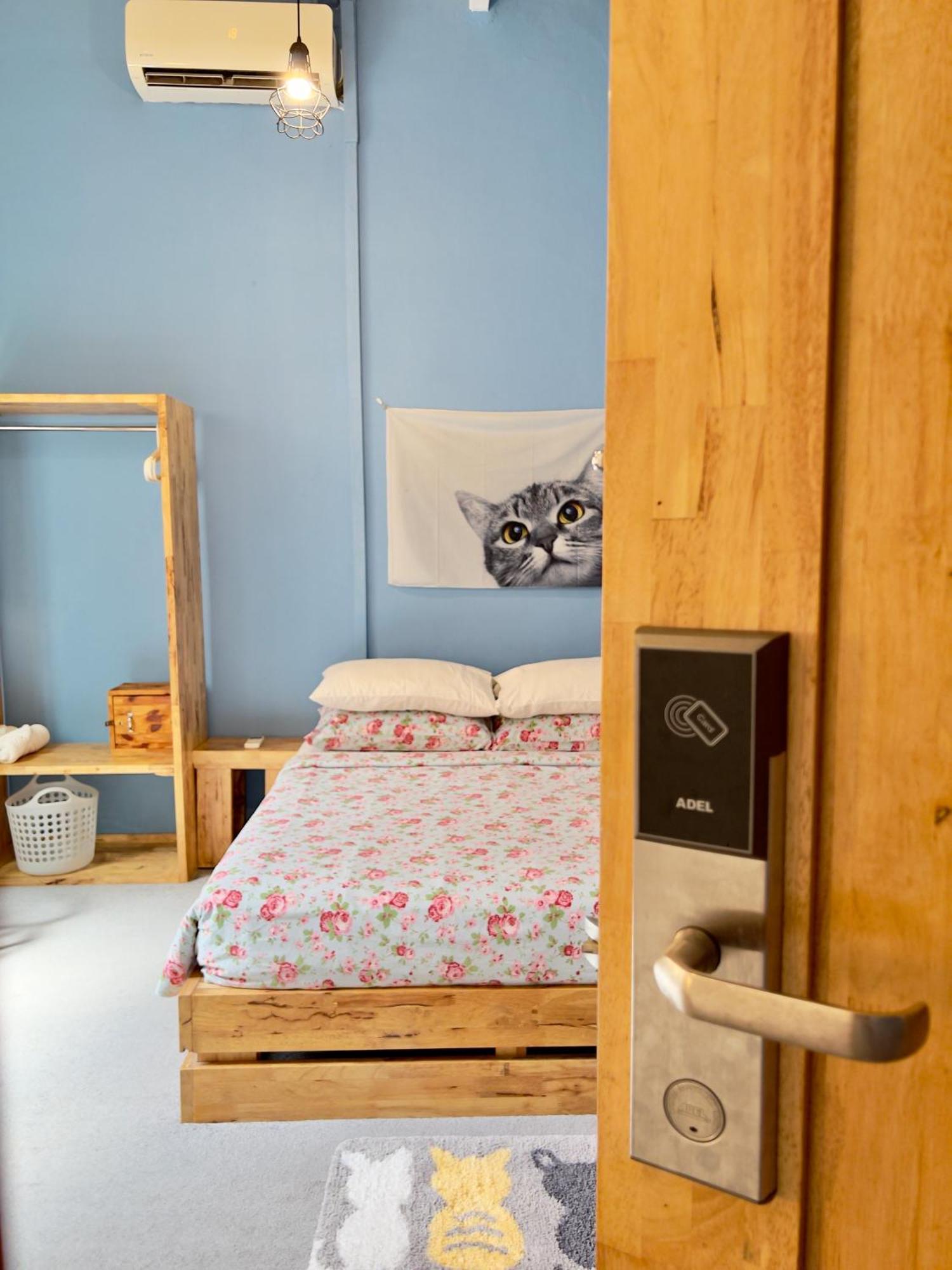 My Guesthouse 109 - Self Check In (Adults Only) Georgetown Zimmer foto